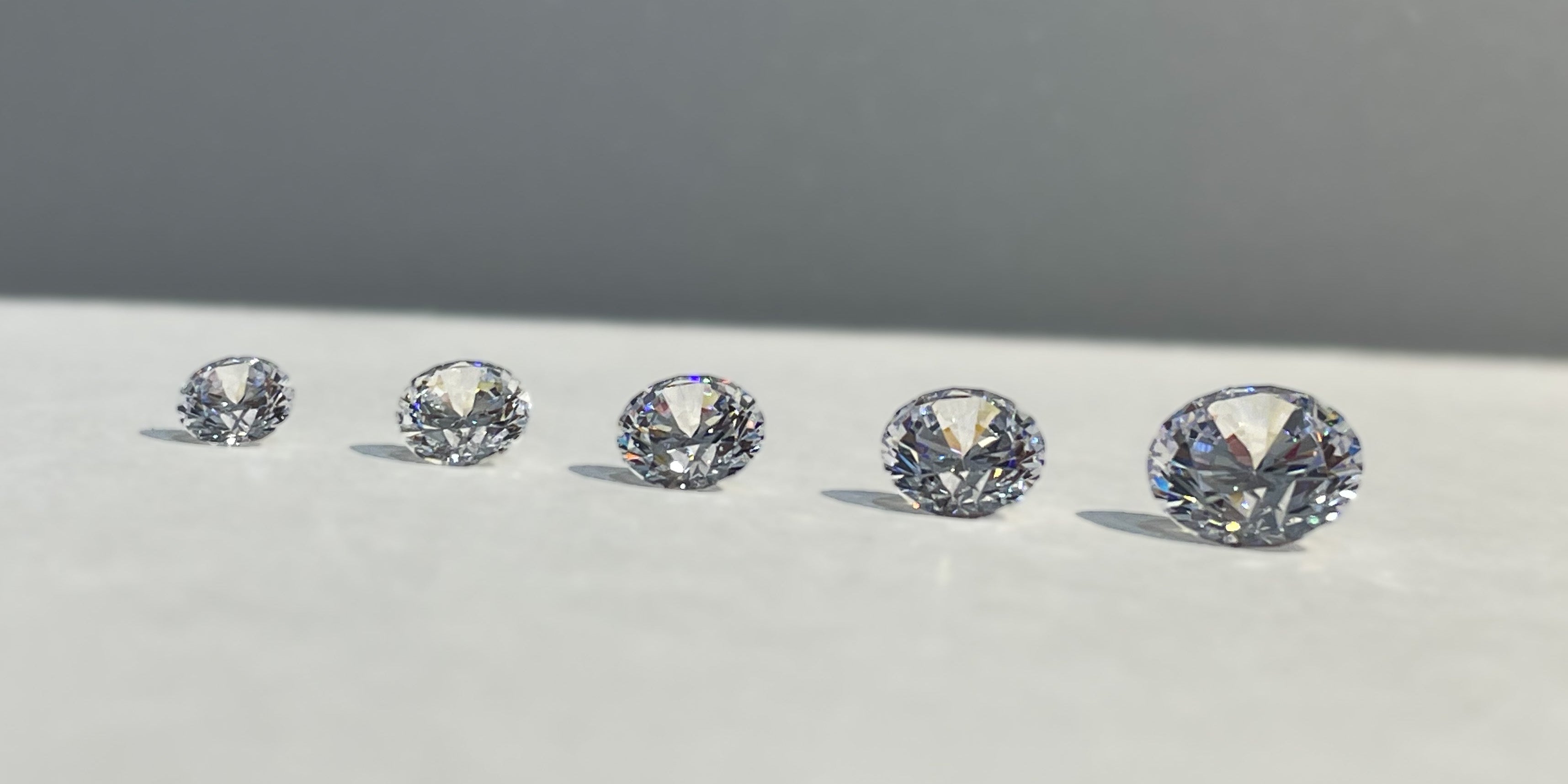 Complete Diamond Carat Guide: How Big is 1 Carat? How to Buy Smarter with Carat Weight