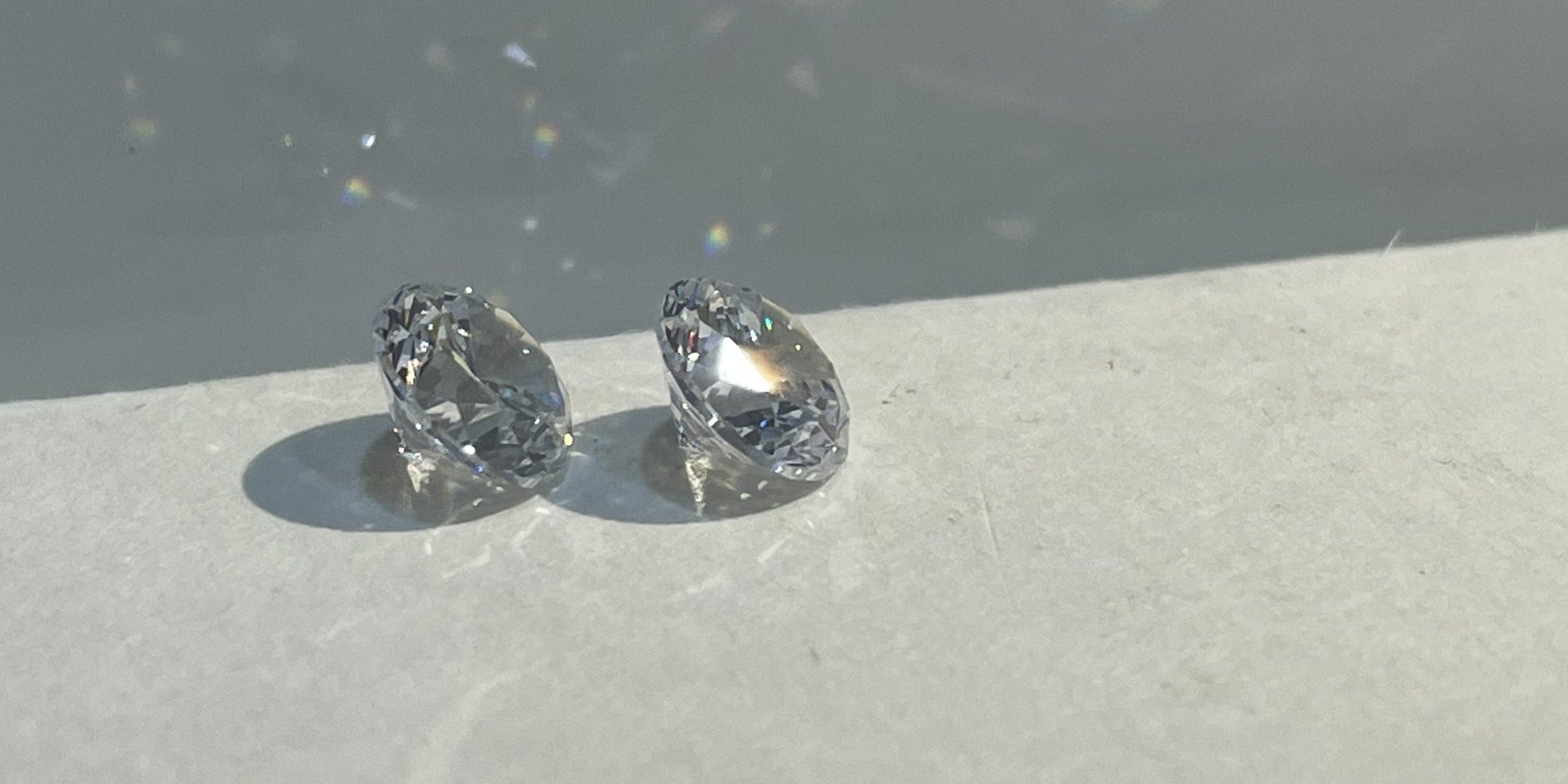 Diamond Carat and Price Relationship: How to Use Critical Points to Buy Higher Value Diamonds
