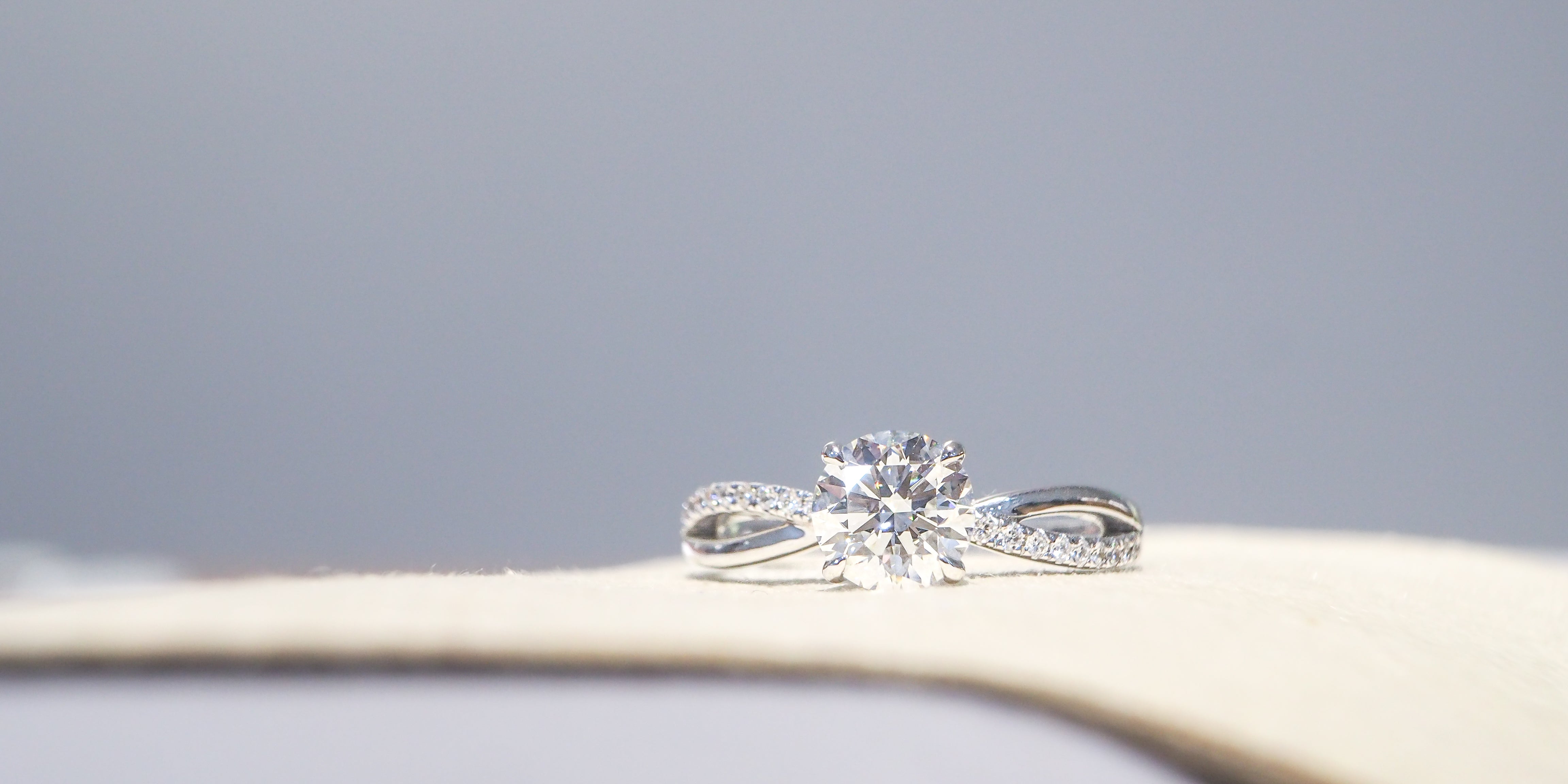 鑽石求婚戒指
