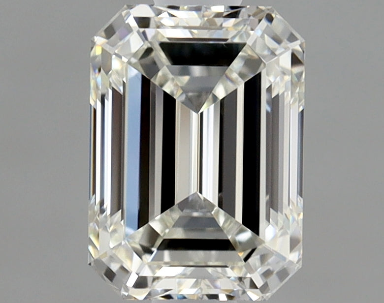 GIA 0.90 Carat Emerald Natural Diamond