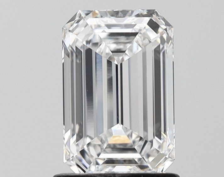 IGI 1.35 Carat Emerald Lab Grown Diamond