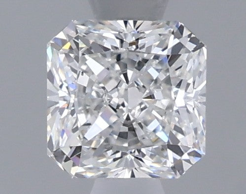 IGI 0.67 Carat Radiant Cut Lab Grown Diamond 人工培育鑽石 實驗室人造鑽石