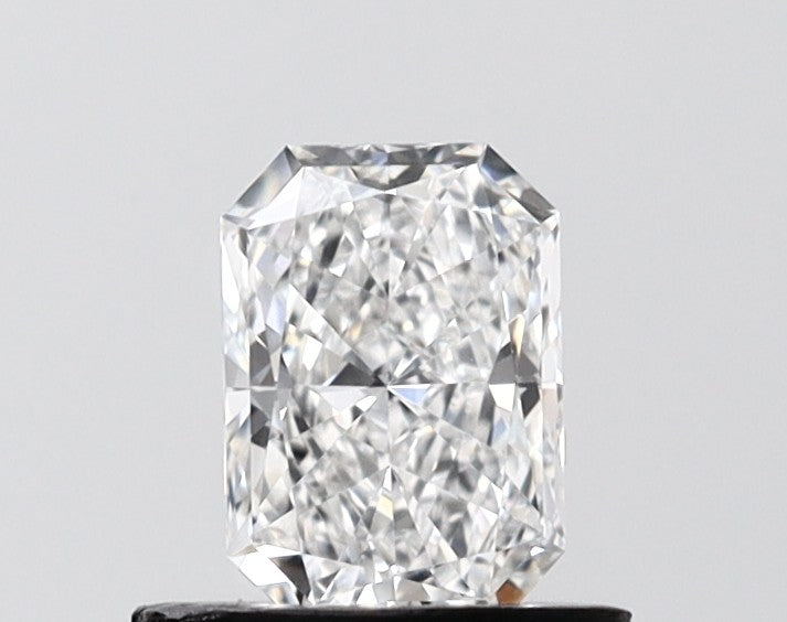 IGI 0.71 Carat Radiant Cut Lab Grown Diamond 人工培育鑽石 實驗室人造鑽石