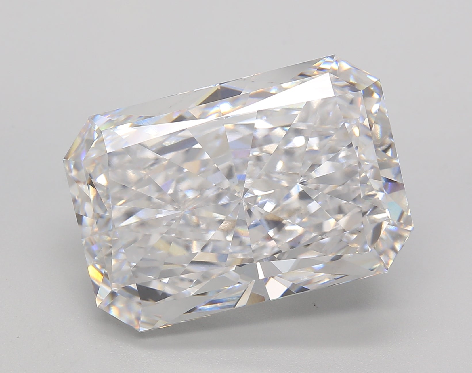 IGI 14.25 Carat 雷地恩切割 - Radiant Cut 培育鑽石 Lab Grown Diamond 人造鑽石 人工鑽石 實驗室鑽石 培養鑽石 香港 培育鑽 