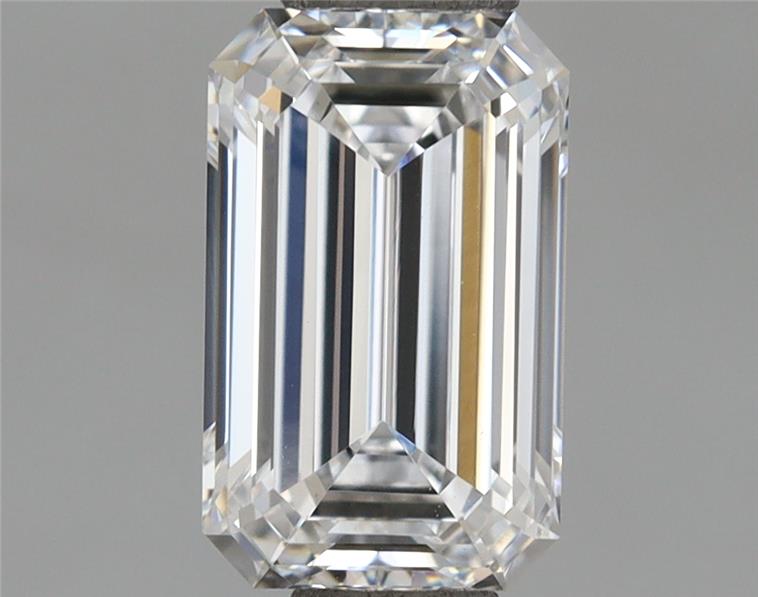 IGI 0.96 Carat Emerald Lab Grown Diamond