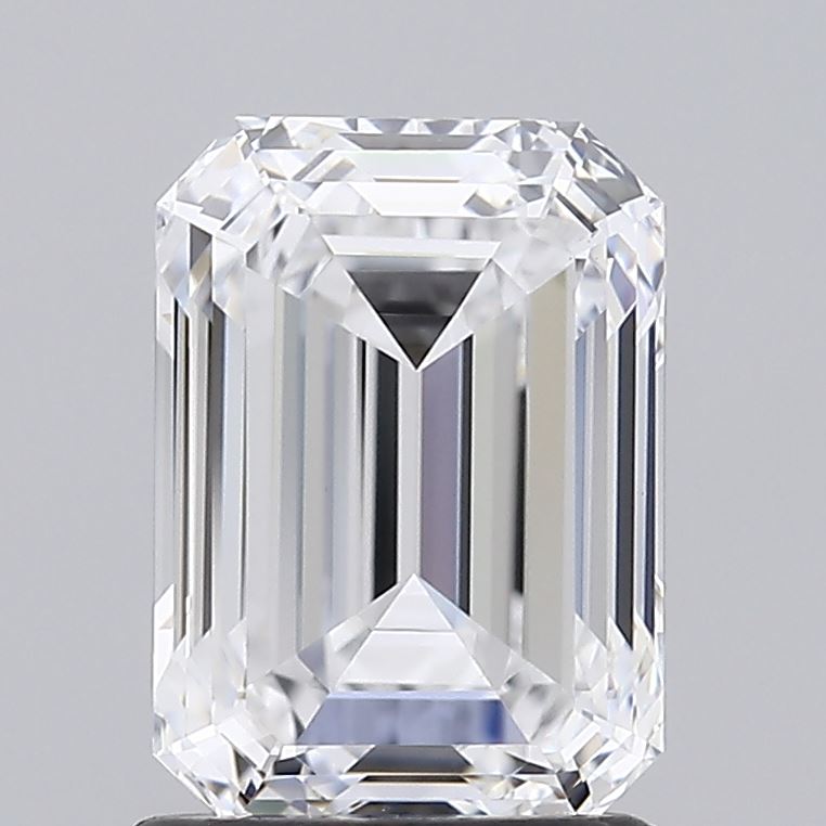 IGI 1.72 Carat Emerald Lab Grown Diamond